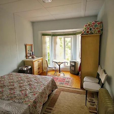 Agora Evi